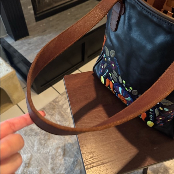 Consuela Navy Blue LEATHER RARE Classic Tote Beautiful Embroidery - Picture 6 of 15